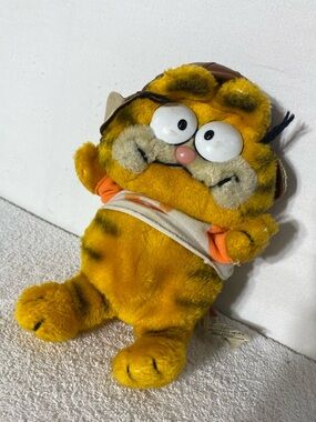 Vintage 70s/80s Garfield Cat Plush Toy Nostalgia Stuffed Animal